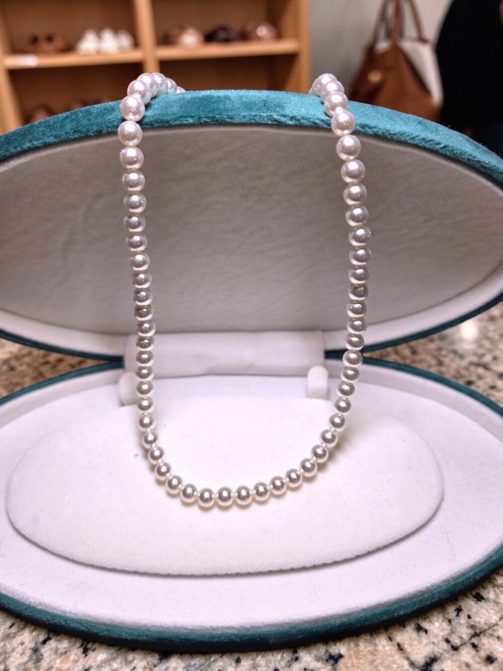 Beautiful white Pearl Necklace & 14K Gold-Filled Lobster Clasp NWT